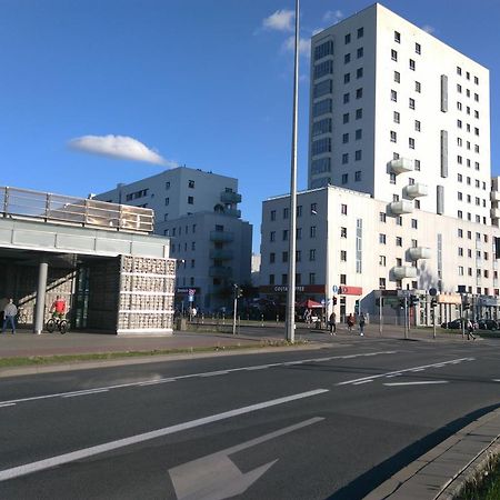 Apartamenty Metro Mlociny Варшава Экстерьер фото